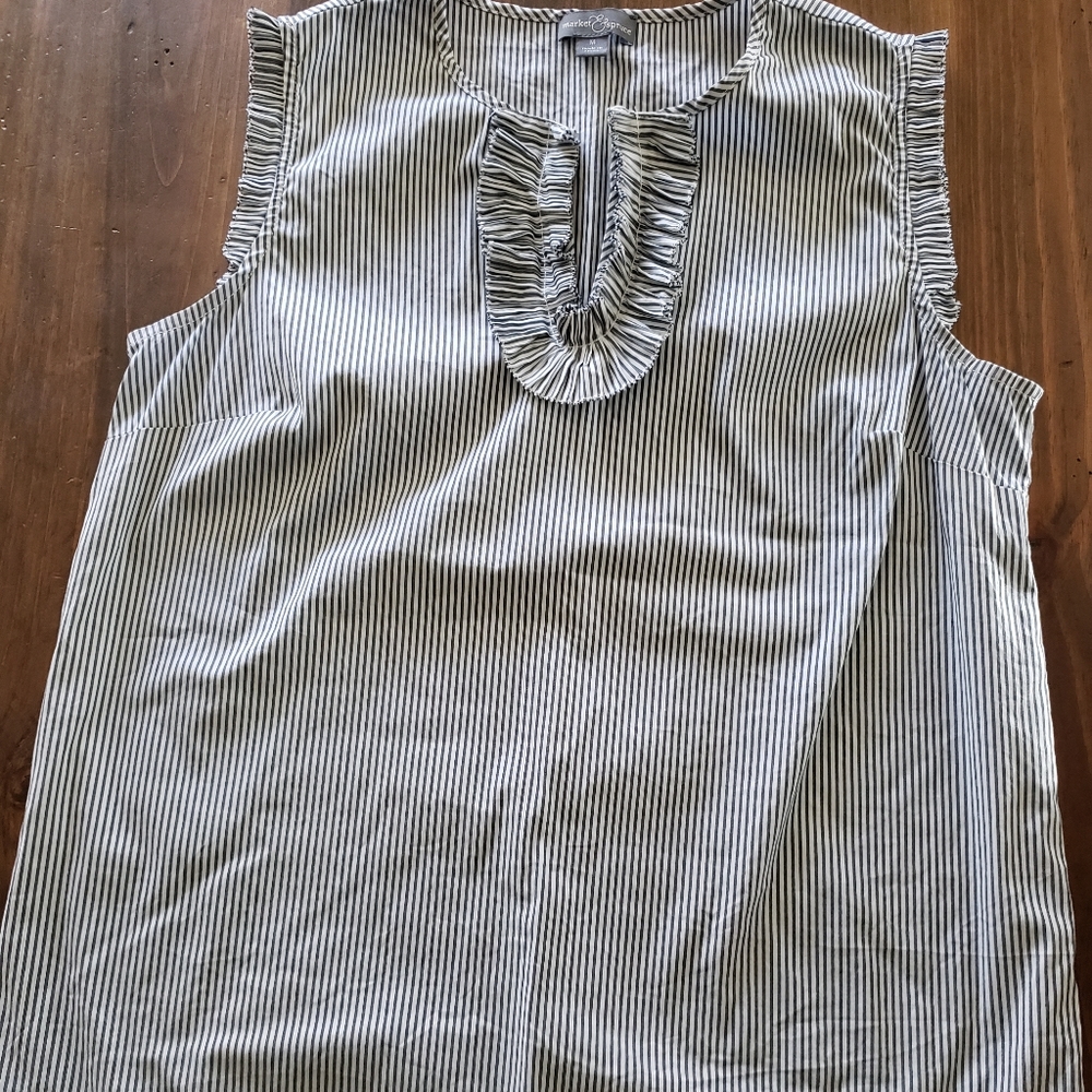 Market & Spruce Sleeveless Top  sz M